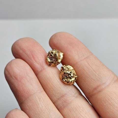 BRYŁKI nieregularne kolczyki sztyfty pozłacane