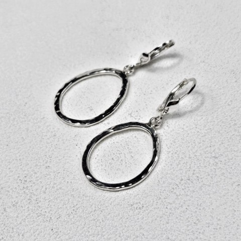 Kolczyki Fale Małe srebrne nieregularne wiszące na biglu