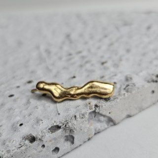 Nausznica długa pozłacana kolczyk wsuwka SMUGI