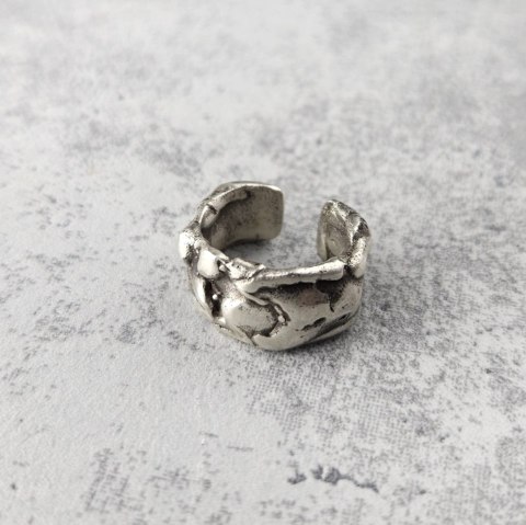 Nausznica srebrna kolczyk Volcano