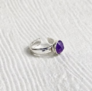 Nausznica z kamieniem : agat fioletowy