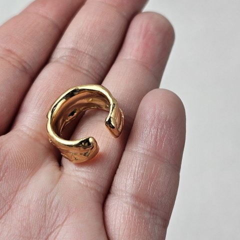 Pozłacana nausznica Volcano