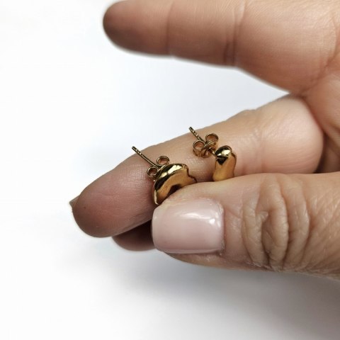 Pozłacane asymetryczne kolczyki sztyfty z kolekcji SMUGI