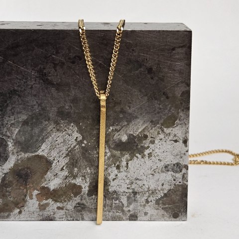 Pozłacany delikatny Wisior Patyczek