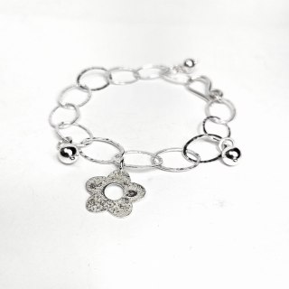 Srebrna bransoletka z niezapominajką z kolekcji Ogrody