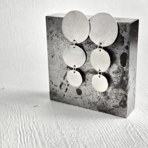 Srebrne nowoczesne kolczyki koła potrójne PLATA