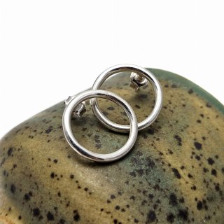 Srebrne proste kółka sztyfty