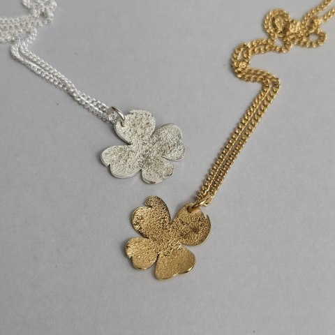 Wisior srebrna pozłacana koniczynka