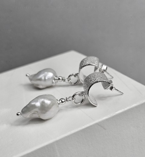 Kolczyki KORA z perłą