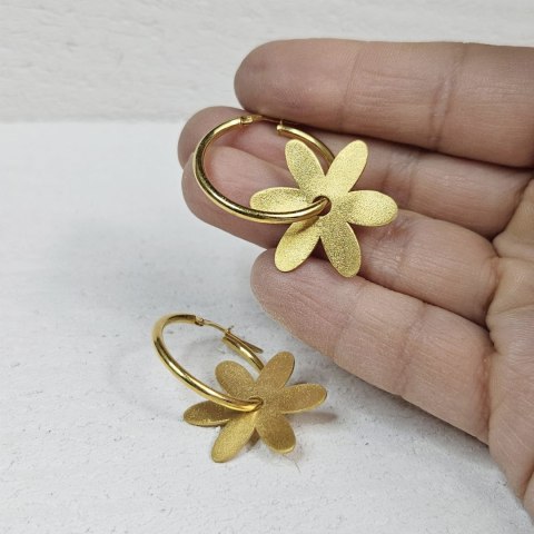 Kolczyki kwiatki pozłacane Stokrotki