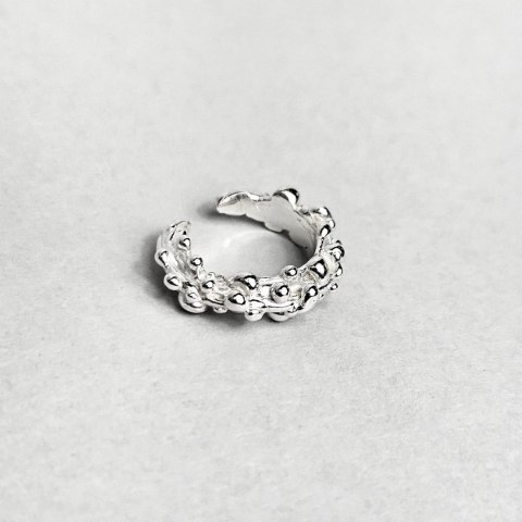 Nausznica ROSA, srebro, z kulkami